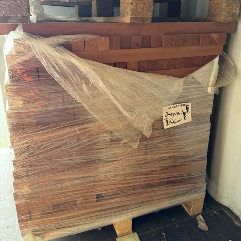 CLEARANCE - JOB LOT AT COST PRICE- Sapele Square Blank Spindles - 45mm x 900mm - Pallet of 336